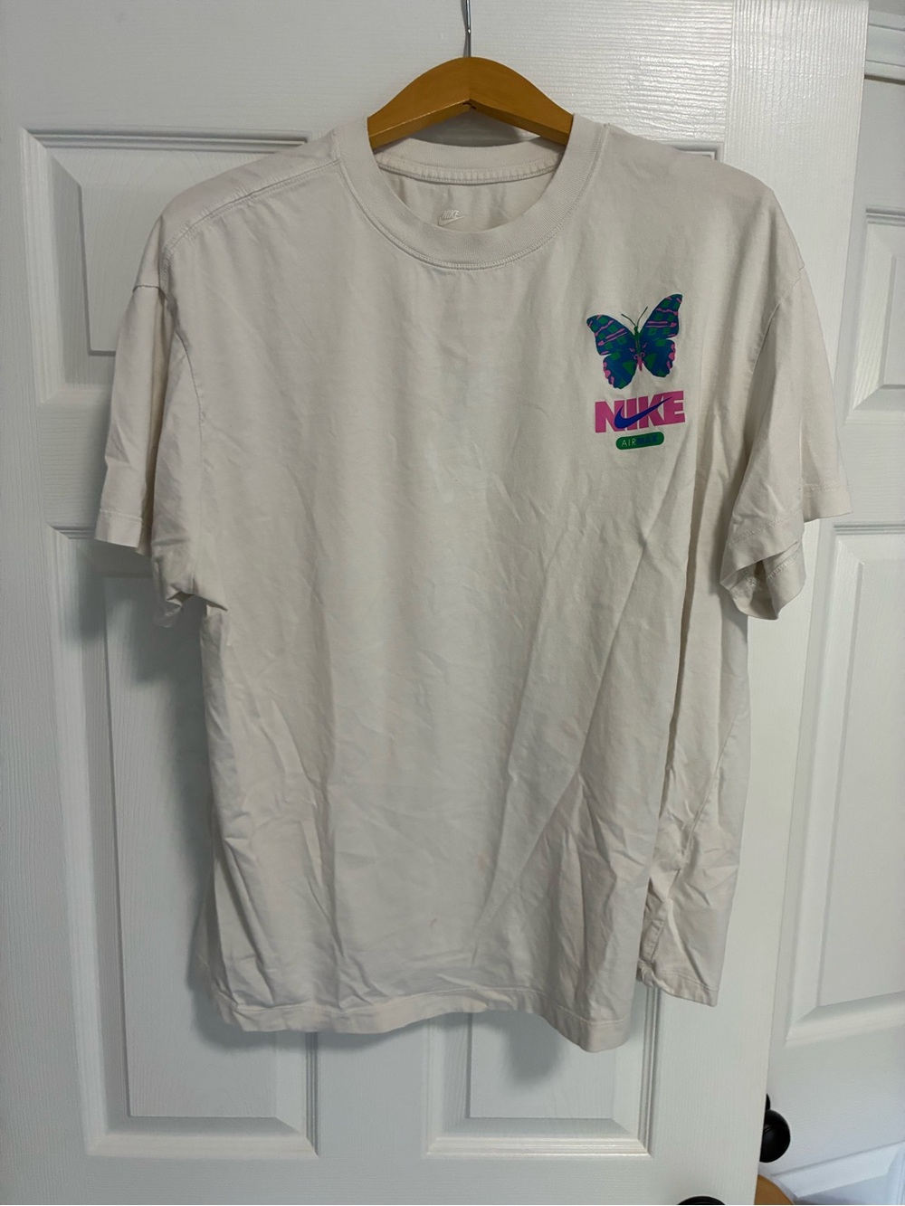 Nike Cream Kids Short Sleeve Tee with Colorful Butterfly